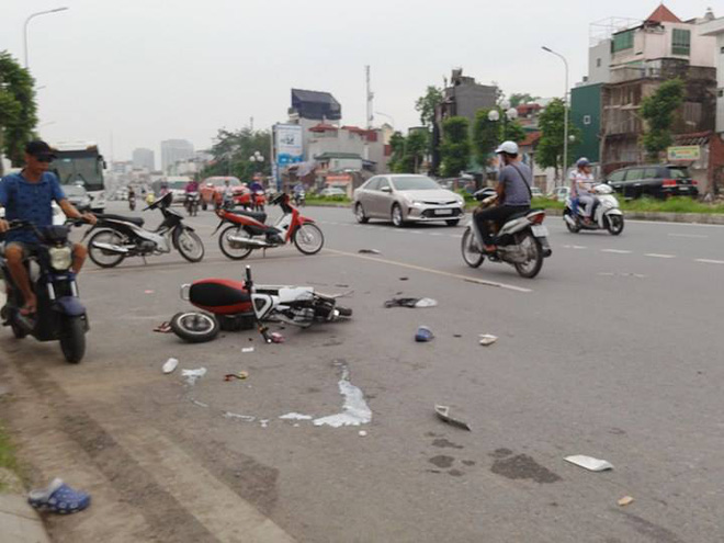 o to fortuner gay tai nan lien hoan o ha noi 2 phu nu va 1 be trai bi thuong nang