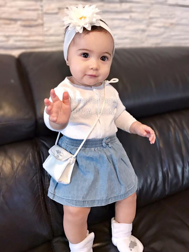 ve xinh xan de thuong cua thien than lai 1 tuoi don tim cu dan mang thai lan