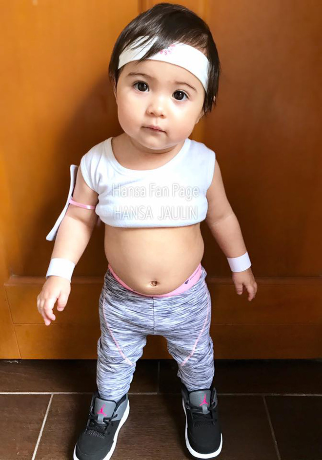 ve xinh xan de thuong cua thien than lai 1 tuoi don tim cu dan mang thai lan