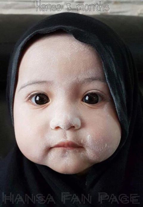 ve xinh xan de thuong cua thien than lai 1 tuoi don tim cu dan mang thai lan