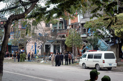 giang ho no min nha gd cong an tinh do tai ban tu danh dap nen khai bua