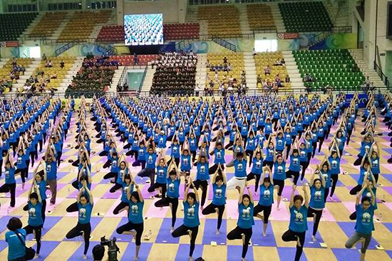 7000 nguoi tham gia ngay quoc te yoga lan thu 3 tai viet nam