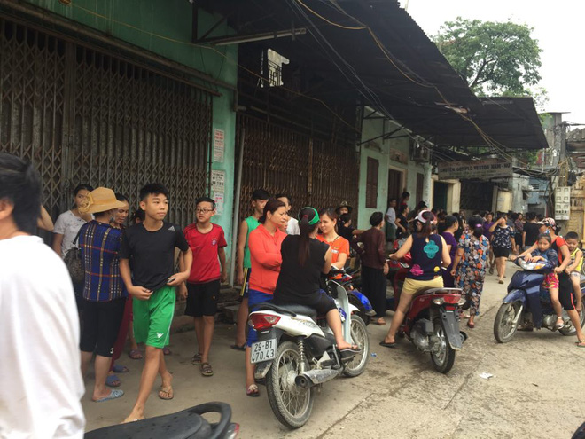 cong an dung lai hien truong vu nguoi me nghi sat hai con de 33 ngay tuoi o ha noi