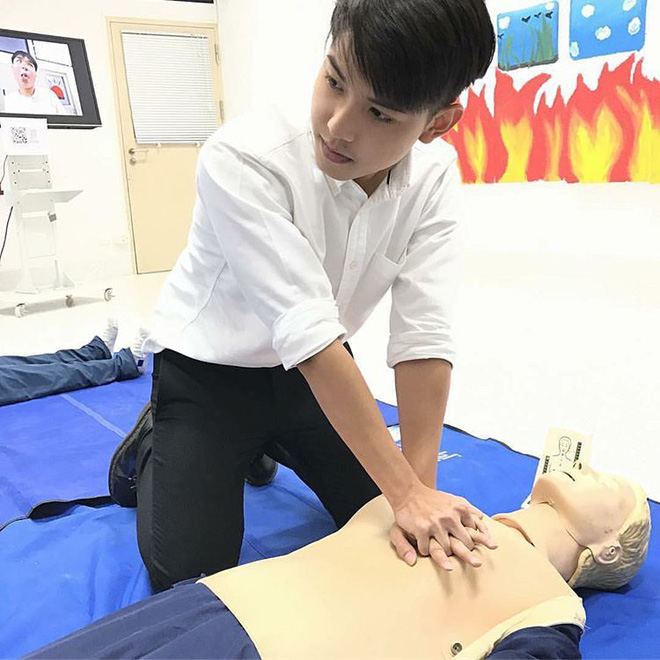 dan trai dep khien cac thieu nu phai xao xuyen trai tim cua truong dai hoc danh gia nhat thai lan