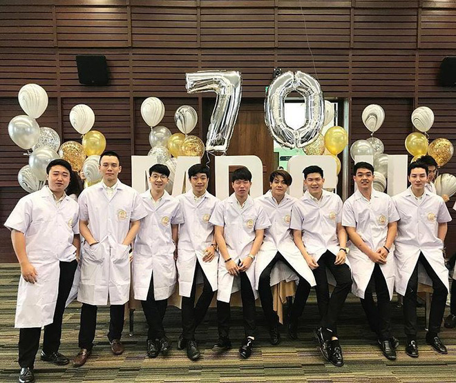 dan trai dep khien cac thieu nu phai xao xuyen trai tim cua truong dai hoc danh gia nhat thai lan