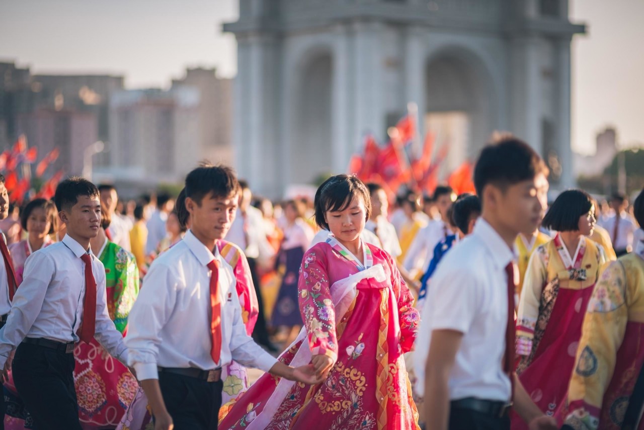 trieu tien dep ngo ngang qua ong kinh du khach nuoc ngoai