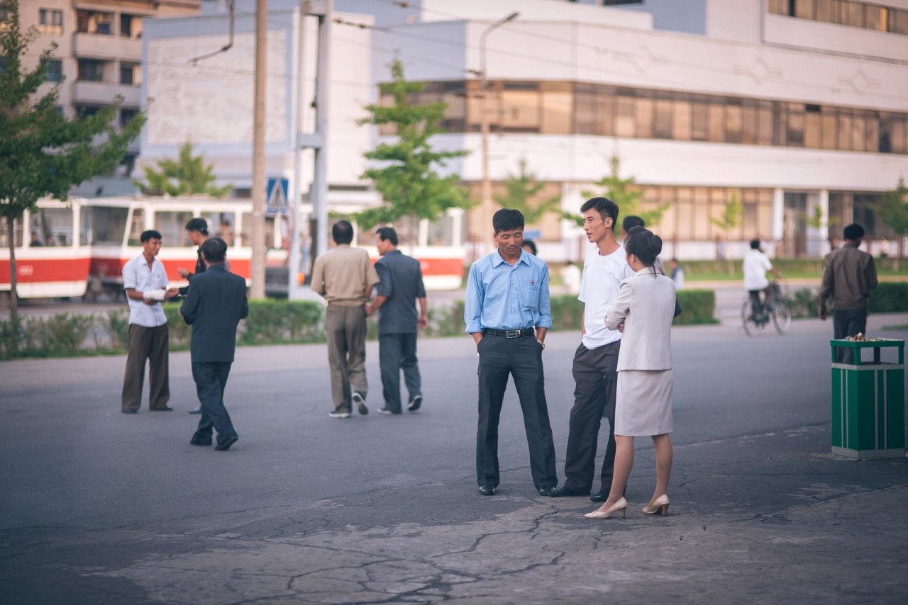 trieu tien dep ngo ngang qua ong kinh du khach nuoc ngoai