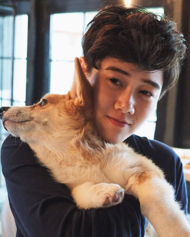 co nang tiep vien hang khong dep trai cua thai lan khien trai tim phai nu cung phai tan chay