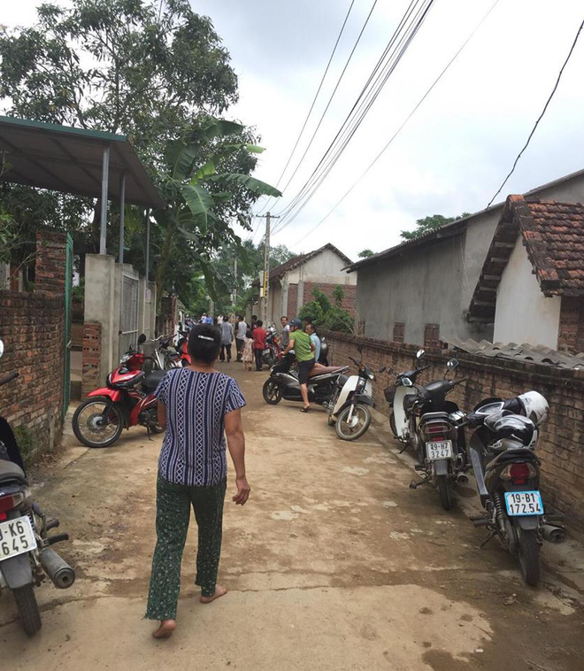 phu tho con trai 18 tuoi dam chet cha ruot roi tu sat