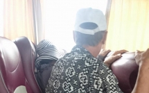 chuyen xe khach ha long ha noi va thai do cua 2 nguoi dan ong khien ta xot xa