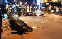 tp hcm va cham lien hoan giua 4 xe may 2 nguoi tu vong 4 nguoi bi thuong nang