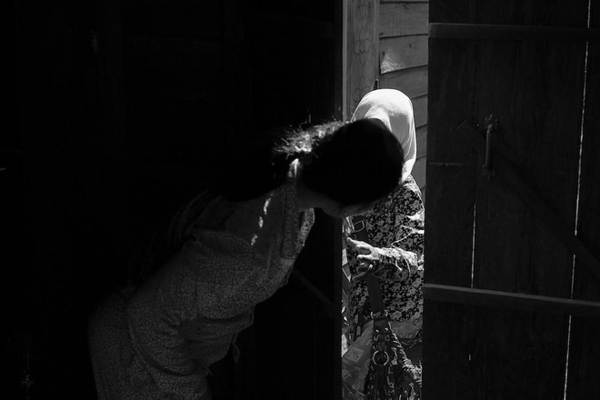 tham kich san phu thuy am anh nhung lang que ngheo campuchia