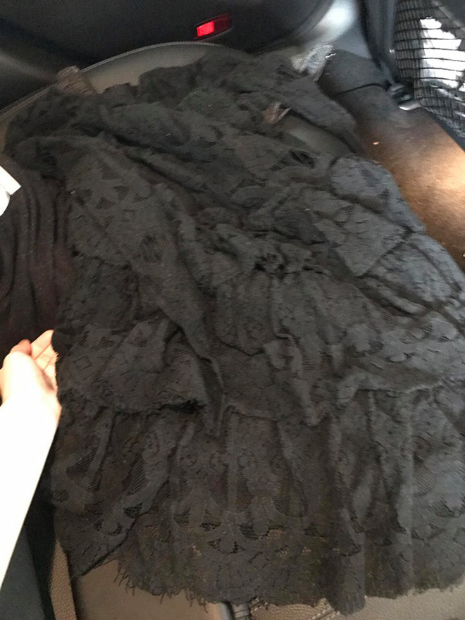 sau scandal cap ke em gai cong vinh lai vuong nghi an de quen vay ao tren o to chong nguoi de treu nguoi