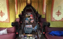 ket thuc chuyen di tai xe giat minh khi nhin nhung thu con sot lai tren xe