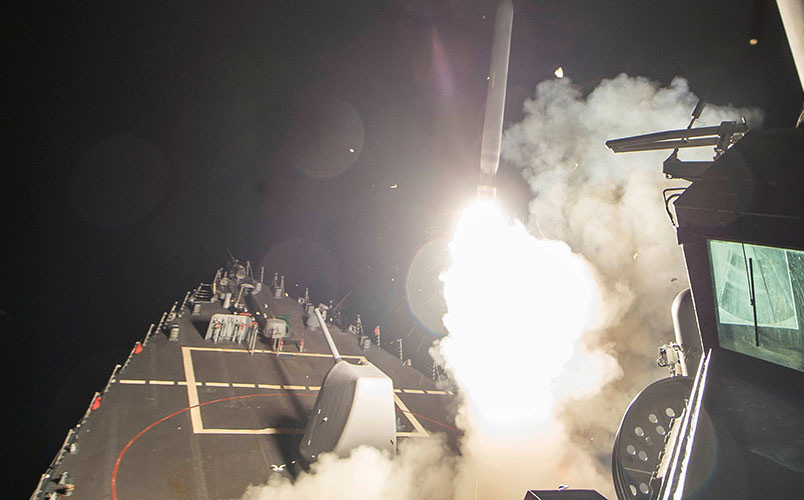 Nhà báo Mỹ: Ông Trump quyết phóng Tomahawk dù tình báo nói Syria không tấn công hóa học
