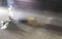 nghe an phat hien nguoi dan ong khong mac quan ao tu vong voi vet thuong truoc nguc