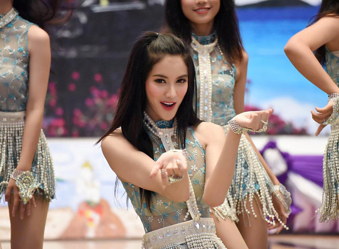 nhan sac khuynh thanh cua 10 my nhan chuyen gioi duoc ca tung nhieu nhat o thai lan
