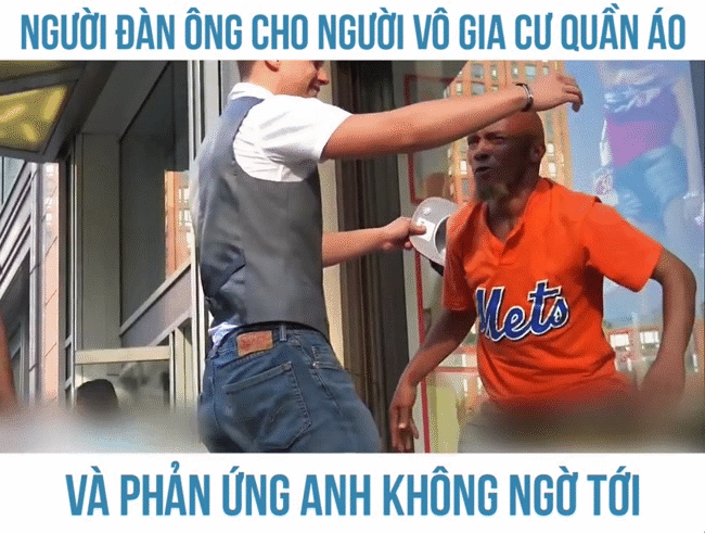 chang thanh nien tang nguoi vo gia cu quan ao khong ngo ho lai phan ung manh den vay