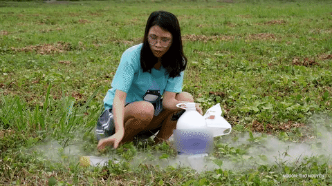 kenh youtube noi tieng tho nguyen lai bi dan mang chi trich vi lam clip nghich dai cho tre em