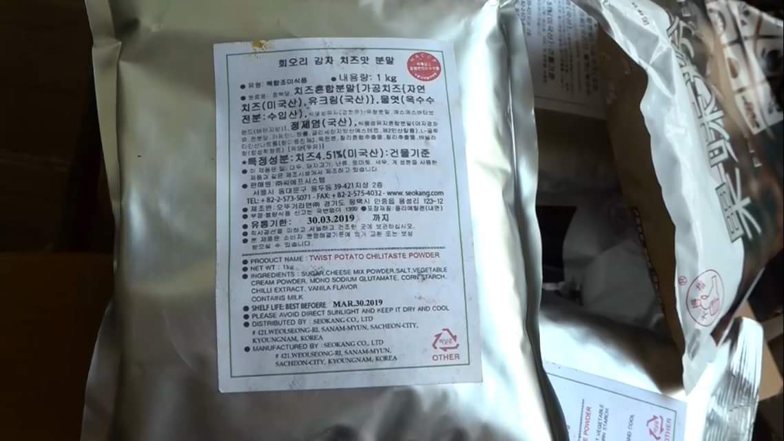 ha noi dot nhap kho chua hon 1 tan nguyen lieu tra sua ban doi lot duong trang