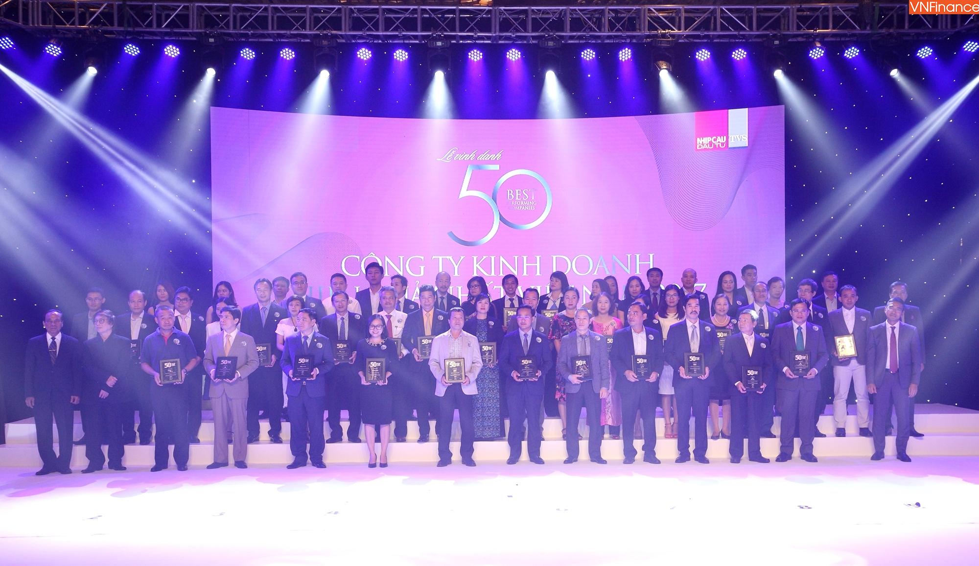 vpbank lot top 50 cong ty niem yet tot nhat viet nam