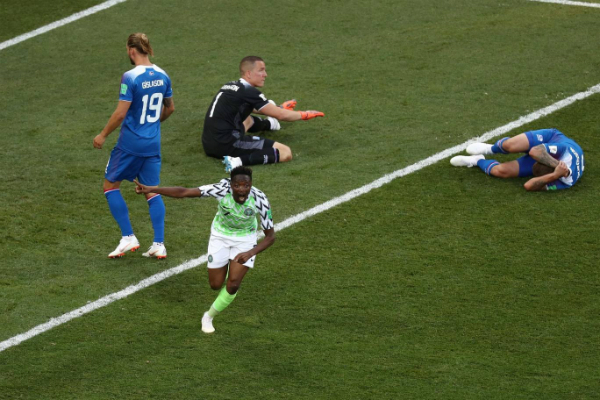 nigeria cuu van co hoi di tiep cho argentina