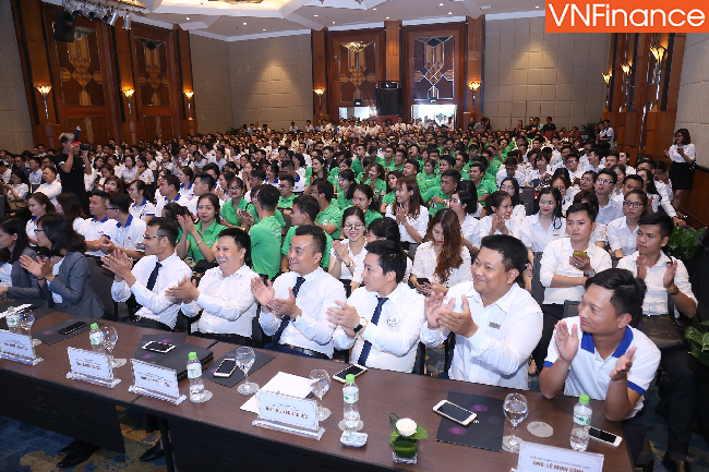 hang nghin nhan vien ban hang bat ngo xuat hien lam nong su kien dien ra tai du an imperia sky garden