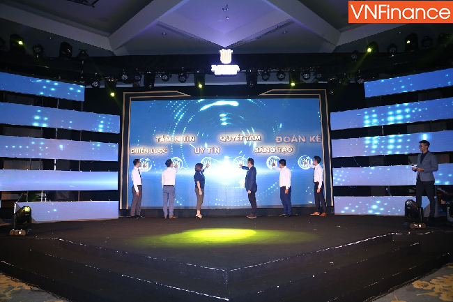 hang nghin nhan vien ban hang bat ngo xuat hien lam nong su kien dien ra tai du an imperia sky garden