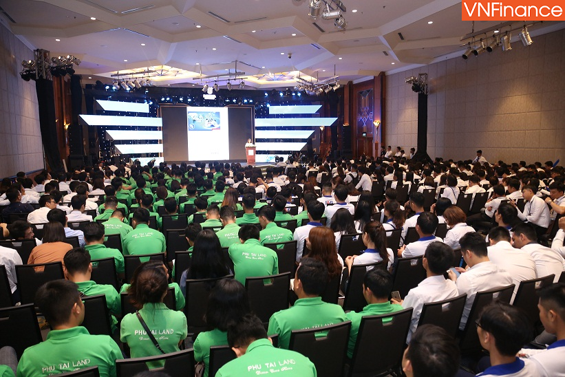 hang nghin nhan vien ban hang bat ngo xuat hien lam nong su kien dien ra tai du an imperia sky garden