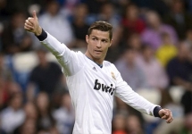 real chu dong dam phan ve vu ban ronaldo cho psg