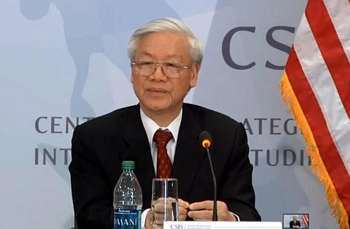 tong bi thu thang than ve dan chu voi hoc gia my