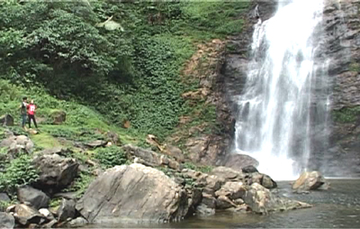 nhung dia diem du lich thac ho thu vi cua tuyen quang