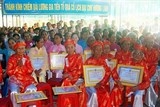 Tôn vinh nàng dâu ở ngôi làng 400 tuổi