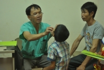 mang nu cuoi cho tre em ngheo