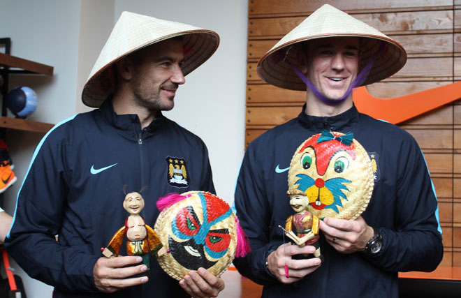 cau thu man city thich thu voi non la viet nam