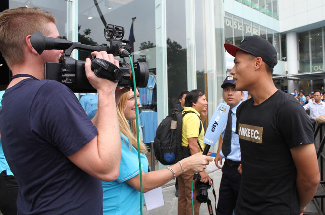 cau thu man city thich thu voi non la viet nam