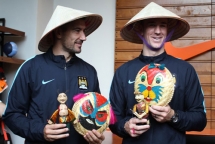 cau thu man city thich thu voi non la viet nam