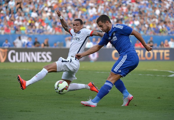 hlv mourinho hazard xuat sac hon ronaldo