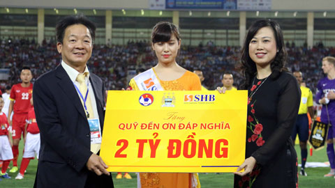 chum tin tran giao huu dt viet nam va man city