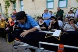 mot be gai 13 tuoi o israel bi sat hai da man trong phong ngu