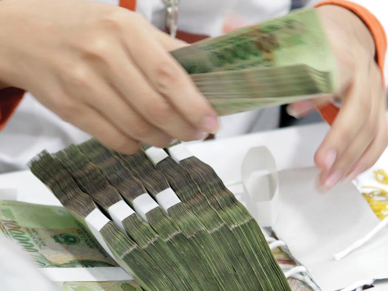 loi nhuan ngan hang kha quan nhung van lo ngay ngay