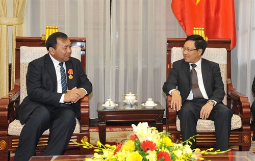 dai su vuong quoc campuchia hul phany nhan huan chuong huu nghi