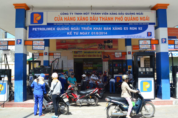 giu nguyen de xuat tang thue moi truong toi da 8000 donglit xang