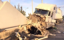 sai gon xe container tong vao doan di xe dap 3 nguoi thuong vong