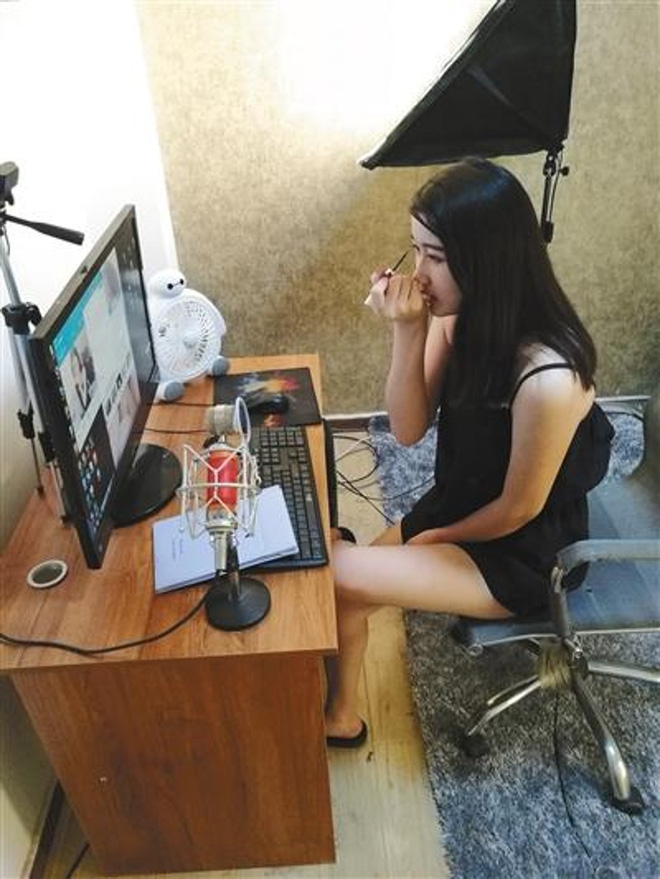 mat trai cua nhung nha may san xuat hot girl cho nganh cong nghiep livestream trung quoc