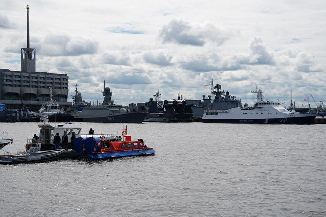 anh nga khoe dan tau chien hung hau tai trien lam imds 2017