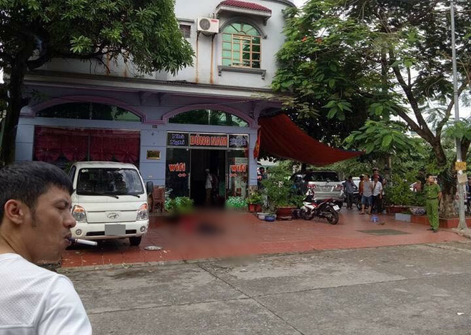 nguoi dan ong tu vong nghi do nga tu phong nha nghi xuong