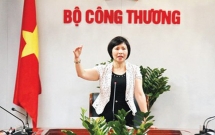 xem xet thi hanh ky luat doi voi thu truong bo cong thuong ho thi kim thoa