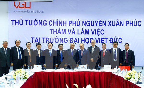 chuyen tham duc cua thu tuong truyen thong diep ve dat nuoc nang dong