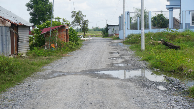 chu tich xa noi ve viec phat nguoi dan tu bo tien lam duong yeu cau tra lai hien trang cu